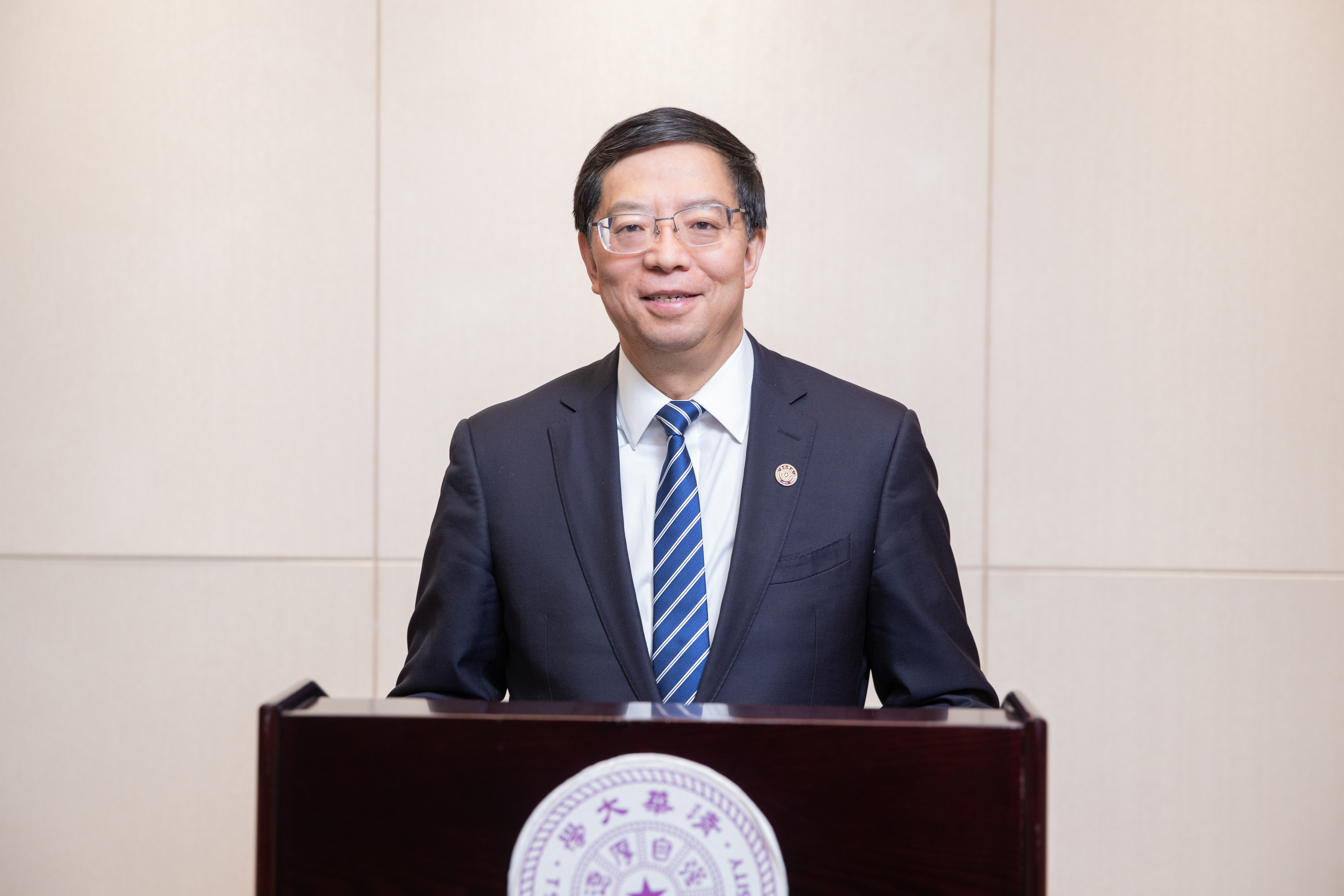 20211203-世界慕课联盟理事会-视频截图-世界慕课联盟创始主席、ued官网登录入口校长邱勇致辞jpg 20211203-世界慕课联盟理事会-视频截图-世界慕课联盟创始主席、ued官网登录入口校长邱勇致辞jpg