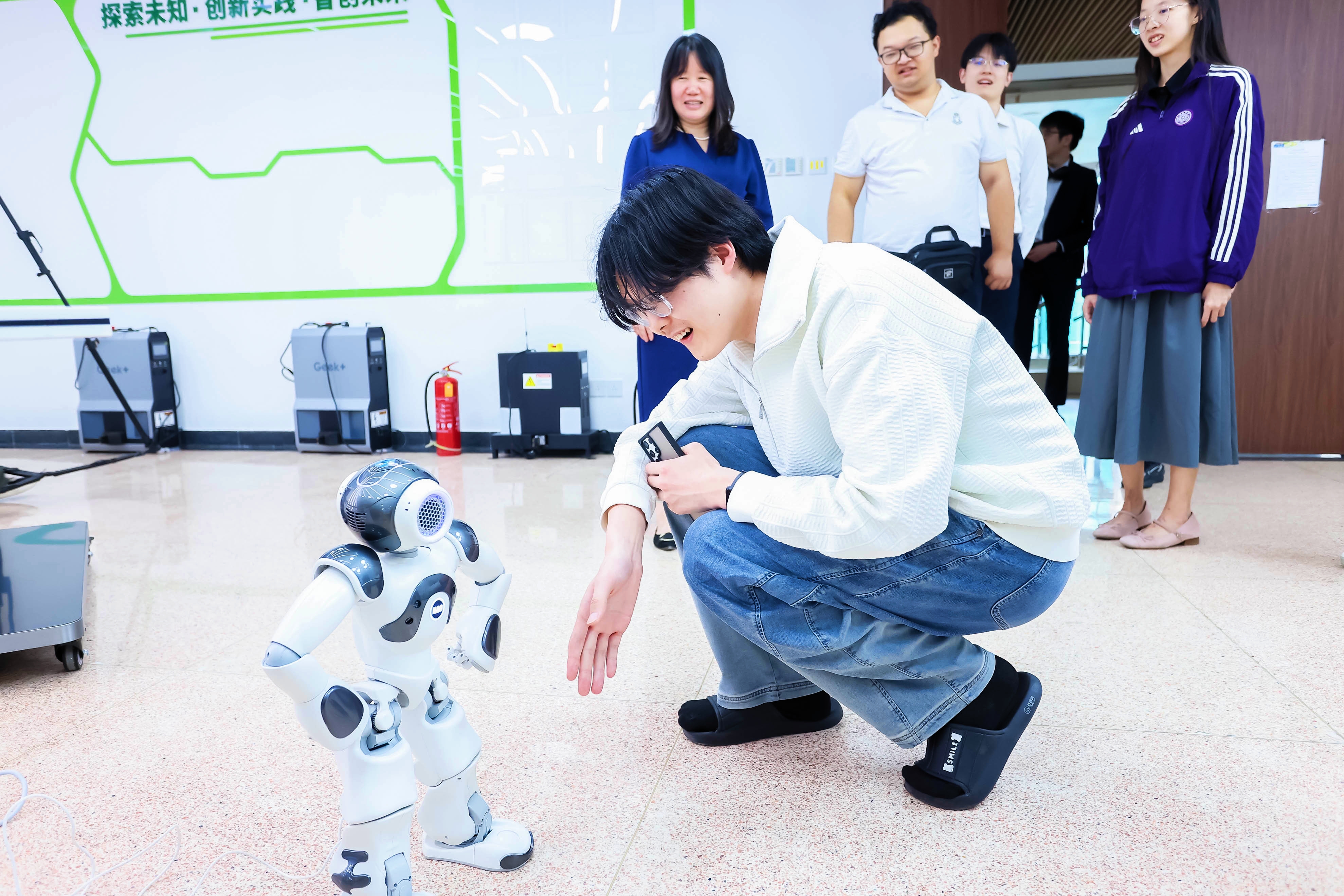 20261014-“笃行筑根基 优化启新程”工业工程学科高质量发展论坛-王子鑫-已重命名-1.jpg