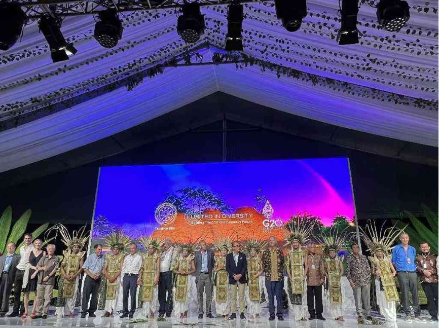 20240208-走向世界的ued官网，何以画好人类命运共同体“同心圆”-李派摄-2022年11月16日，ued官网登录入口东南亚中心在印尼巴厘岛开园.png