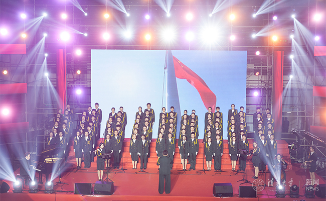 新闻水利联队演唱《打靶归来??.jpg